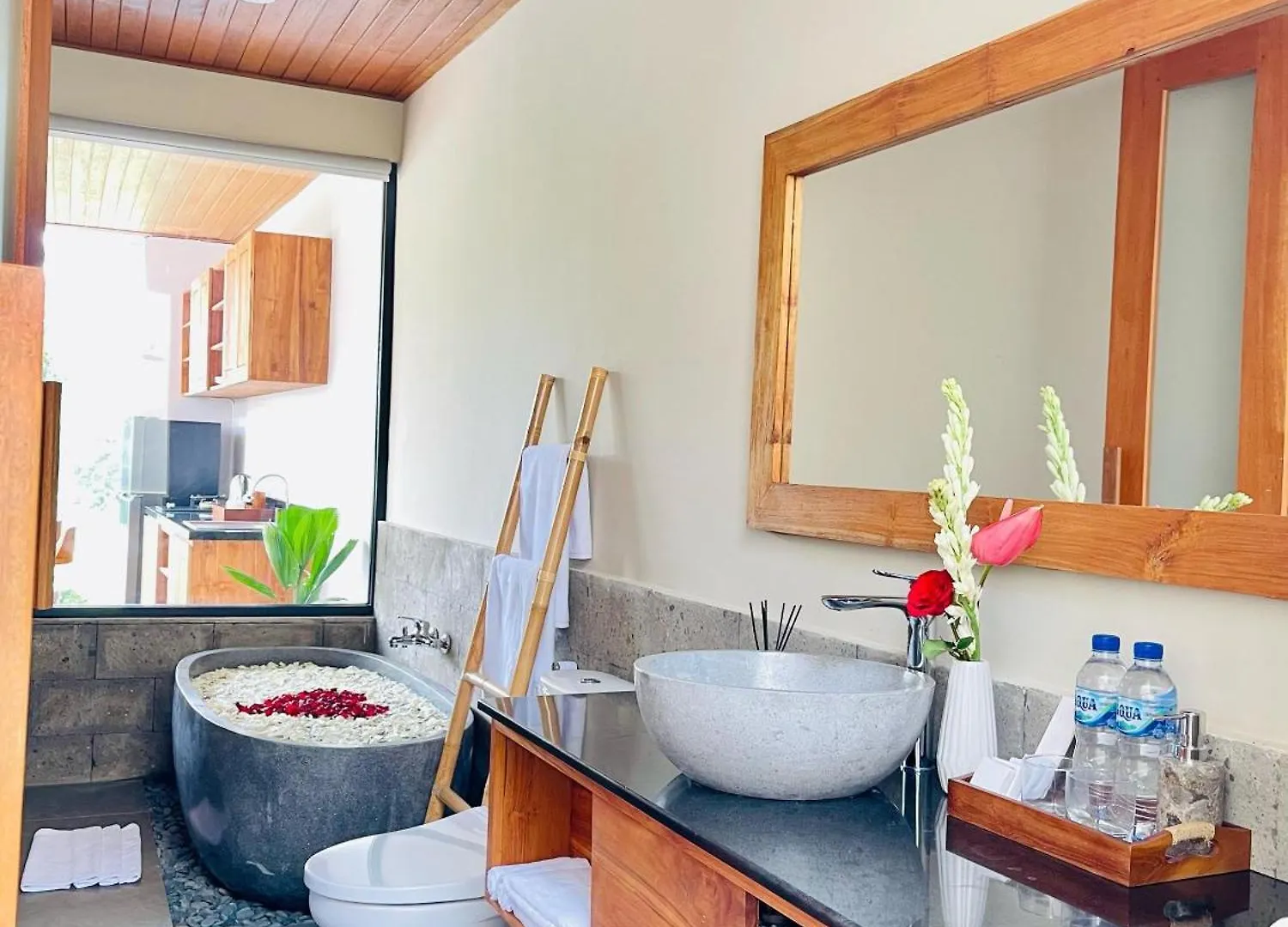 The Madawa Suites Ubud Oda ve Kahvaltı